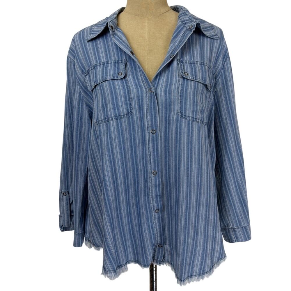 NWT XCVI Blue Striped Snap Up Tabbed Three Quarter Sleeve Top S